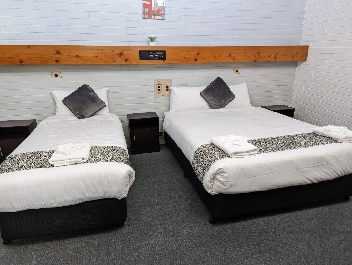 אלבורי Elm Court Motel מראה חיצוני תמונה